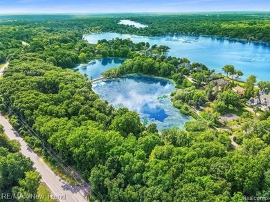 Lake Acreage For Sale in West Bloomfield, Michigan