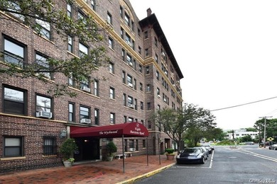 GREAT NECK PLAZA 11021 - 1 Bed - 1 Bath // Proudly presenting a - photo 34