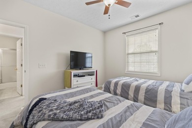 Coastal charm, exceptional space, and effortless living come - photo 40