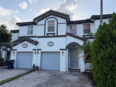 Townhouse for Sale Beautiful 4-bedroom townhouse located in one - photo 1