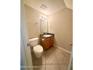 Great opportunity to own this income producing condominium in - photo 7