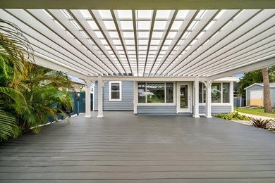 Breathtaking half acre on the Lake Worth municipal golf course - photo 22