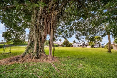 Breathtaking half acre on the Lake Worth municipal golf course - photo 23