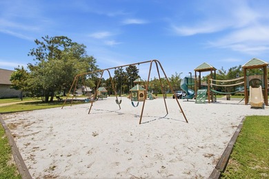 Priced $35k under recent appraisal! Welcome to 76 Oaktree Blvd - photo 45