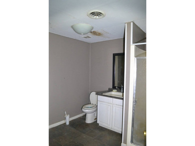 PRICE REDUCED!!! 1913 Shady Ln., Fairfield; COMMERCIAL PROPERTY - photo 46
