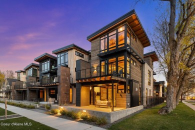 Lake Townhome/Townhouse For Sale in Coeur d Alene, Idaho