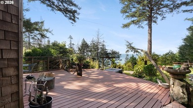 Just south of Port Orford, this exceptional 15-acre ocean-view - photo 2