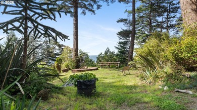 Just south of Port Orford, this exceptional 15-acre ocean-view - photo 10