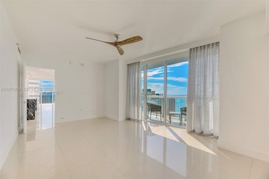 Stunning corner, waterfront unit in luxury, resort style
