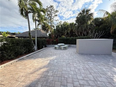 An exceptional opportunity to create your own private retreat in - photo 7