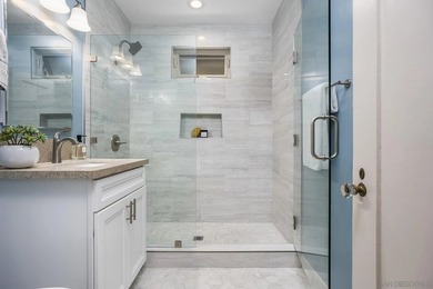 Don't miss this rare chance: two lovely homes on a generous 7 - photo 34