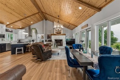 Additional listing photo 4