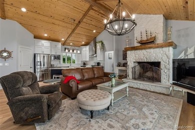 Welcome to your turnkey Up North paradise on Lake Huron! Built - photo 6