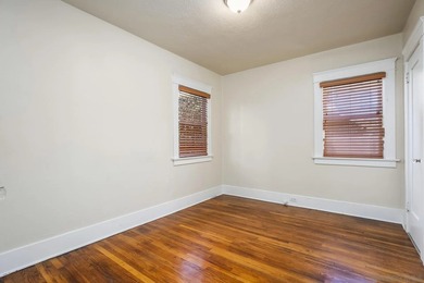 Don't miss this rare chance: two lovely homes on a generous 7 - photo 49