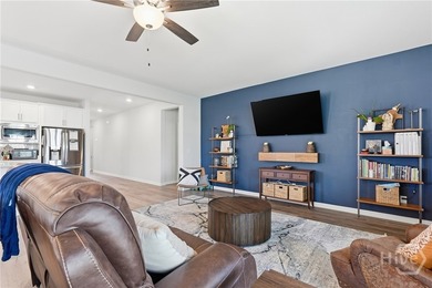 This beautifully maintained single-level home in Richmond Hill's - photo 8