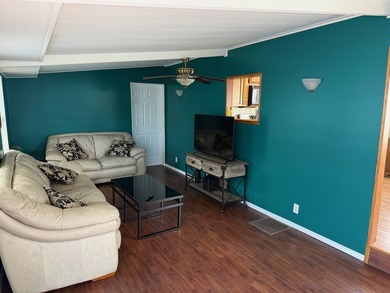 MUST SELL! HUGE PRICE REDUCTION Immaculate park model, move in - photo 11