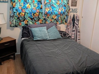 2 bedrooms. one- and one-half bath, fully furnished, Lanai on - photo 11
