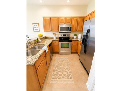 Virtually Staged. Welcome to this beautifully maintained fully - photo 5