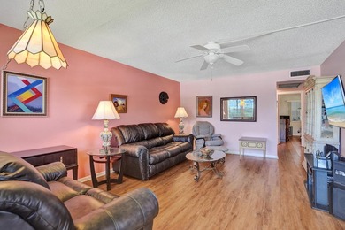 Private, first floor corner unit, furnished 2 bedroom/1.5 bath - photo 3