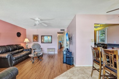 Private, first floor corner unit, furnished 2 bedroom/1.5 bath - photo 5
