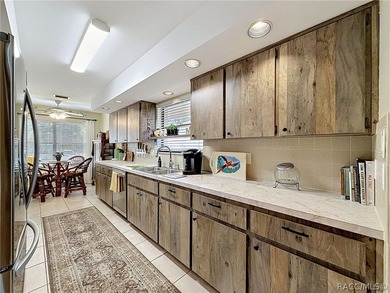 Welcome to waterfront living in the heart of Homosassa! Located - photo 9