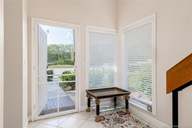 Sandpiper Villa furnished with 2 bedrooms and 2.5 bathrooms with - photo 4