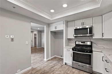 Charming 3-bedroom, 2.5-bath home in a prime Santa Ana location - photo 12