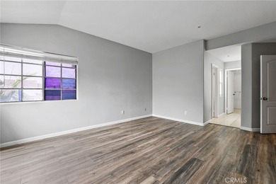Charming 3-bedroom, 2.5-bath home in a prime Santa Ana location - photo 19