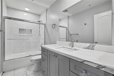 Charming 3-bedroom, 2.5-bath home in a prime Santa Ana location - photo 20
