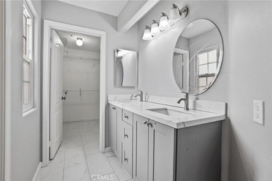 Charming 3-bedroom, 2.5-bath home in a prime Santa Ana location - photo 21