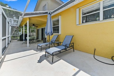 Welcome to a vibrant Lake Charleston pool home that blends - photo 27