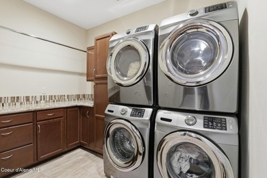 Forest Hills gem in the heart of Hayden! Located in one of the - photo 30