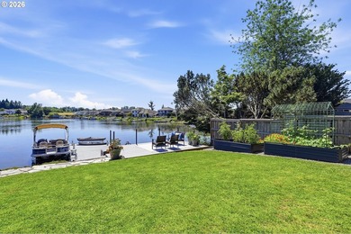 Wake up to breathtaking lake views and experience the best of - photo 32