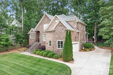 Seller is offering $10K in closing costs. Beautifully updated - photo 3