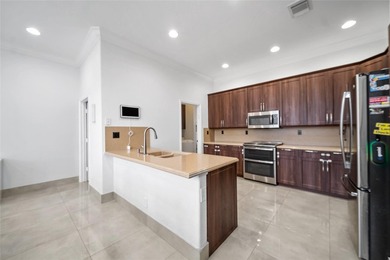 Beautiful 4-bedroom, 2.5-bath two-story single-family home - photo 9