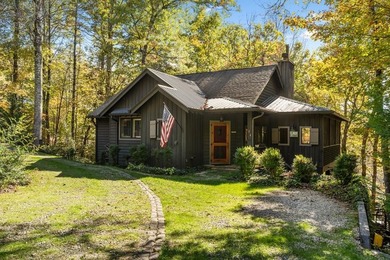 Lake Santeetlah Home For Sale in Robbinsville North Carolina