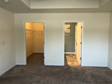 Beautifully updated & well maintained 3-bdrm, 2-bath home on a - photo 12
