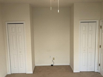 Beautifully updated & well maintained 3-bdrm, 2-bath home on a - photo 17