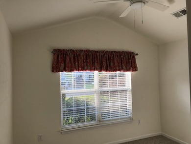 Beautifully updated & well maintained 3-bdrm, 2-bath home on a - photo 19