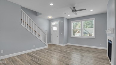 Beautiful 2018 Garden Estates custom home with 2 master suites - photo 4