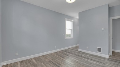 Beautiful 2018 Garden Estates custom home with 2 master suites - photo 10