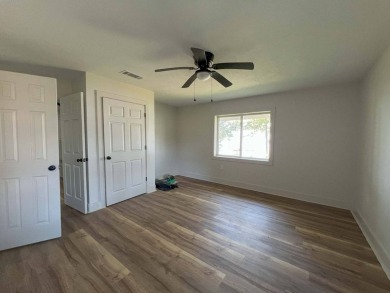 Lake Home For Sale in Florien, Louisiana