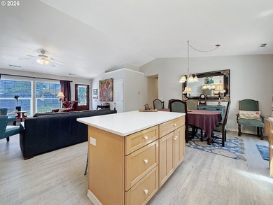 Welcome to this charming single-level home in Brookings, Oregon - photo 6