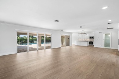 Fully renovated Brookfield home overlooking the Jack Nicklaus - photo 4