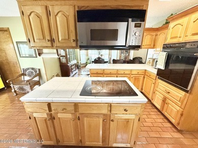 Welcome to your own private retreat at 2212 Jackson Liberty Rd - photo 5