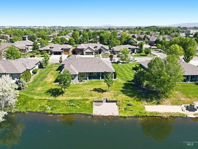 Welcome to The Reserve at Pinewood Lakes, a gated Star community - photo 13