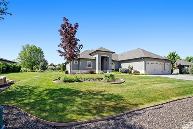 Welcome to The Reserve at Pinewood Lakes, a gated Star community - photo 16