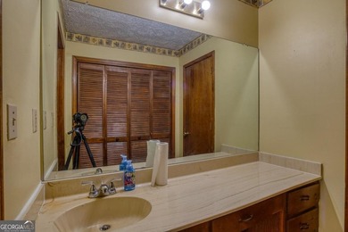 Opportunity awaits in the sought-after Lake Morris area of - photo 19