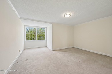 Coveted townhome unit nestled in the Southpointe of Ortega - photo 22
