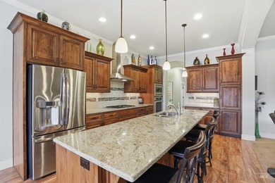 Welcome to The Reserve at Pinewood Lakes, a gated Star community - photo 24
